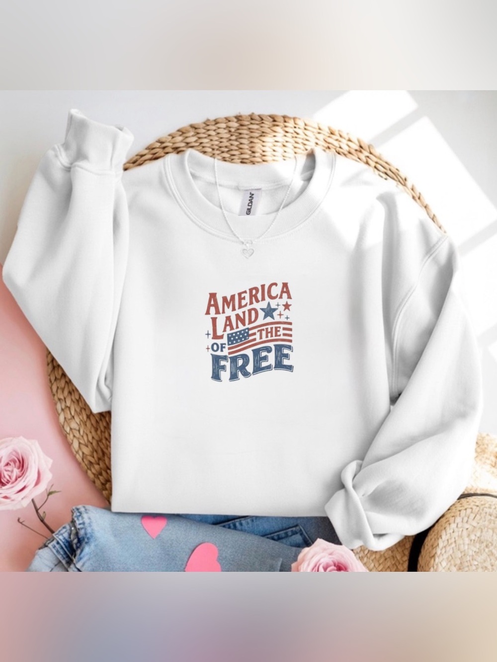 America Land of the Free White Crewneck Sweatshirt Patriotic USA Women